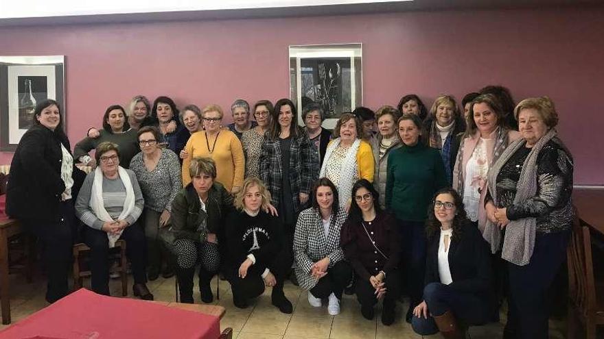 Crean un premio para distinguir a las mujeres de la provincia