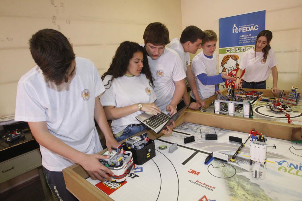 Un equip gironí participa a la final mundial de la First Lego League