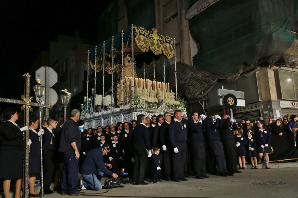 La Esperanza y el Cristo de la Caída protagonizaron el Encuentro en la Vía Doloresa de la Semana Santa de Torrevieja