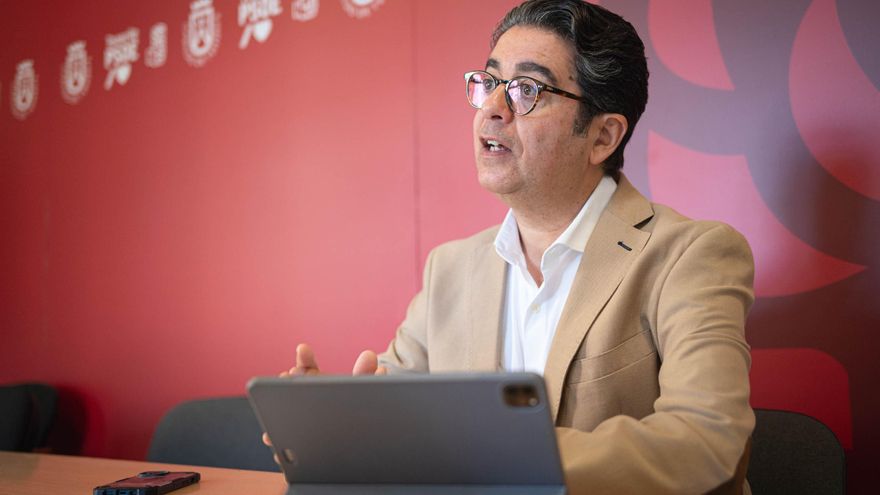 Pedro Martín: “Rosa Dávila cambia de política como en la moda: según la temporada”