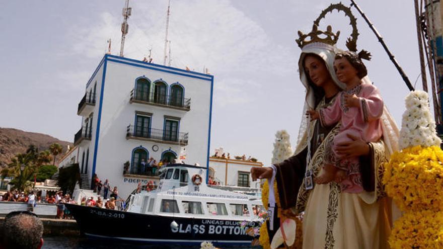 Las Fiestas del Carmen finalizan con la visita de la Virgen de Playa de Mogán a su homóloga en Arguineguín