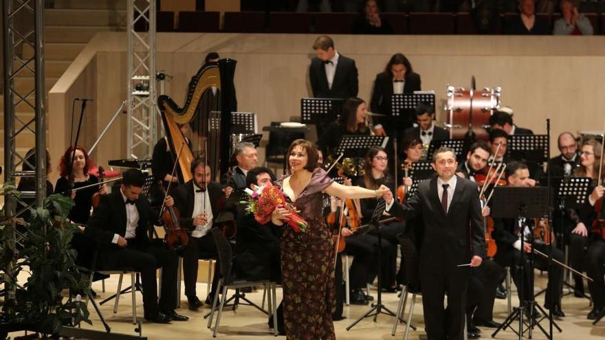 Gala única de la soprano Eteri Lamoris y la Orquesta Sinfónica de Torrevieja