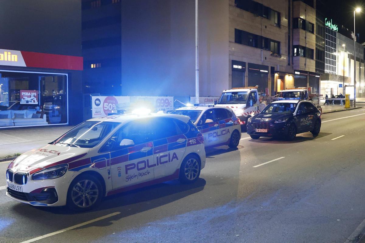 Brutal accidente de tráfico en Gijón con dos fallecidos