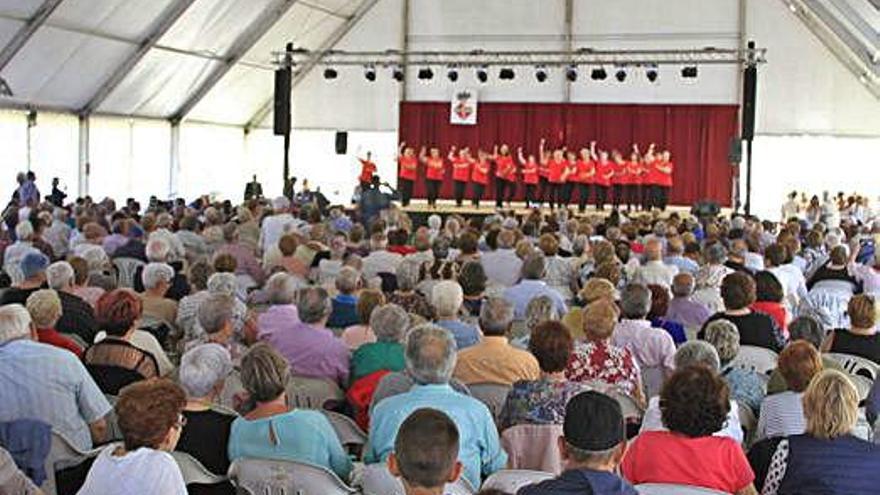 La Festa de la Gent Gran aplega un miler de persones a Blanes