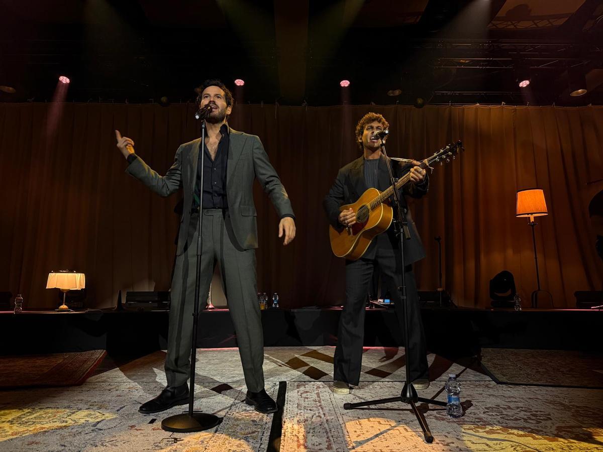 Guillermo Bárcenas y Antón Carreño celebra sus grandes éxitos en el Auditorio Roig Arena