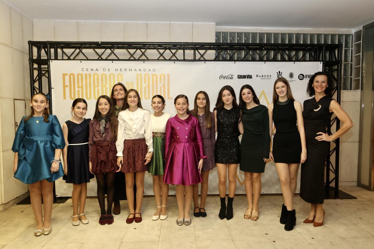 Cena infantil de Fogueres en Nadal