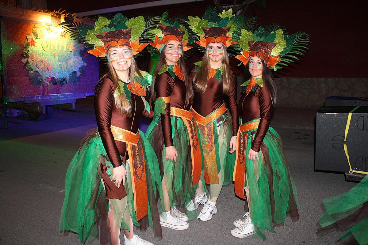 Galería de fotos del desfile nocturno del Carnaval de Alcalà de Xivert