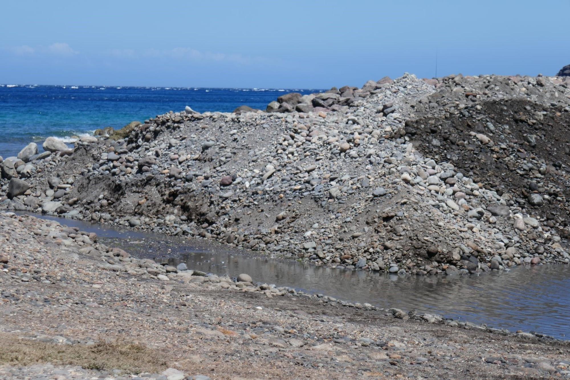 Limpieza de El Charco de La Aldea de San Nicolás para las fiestas de 2022