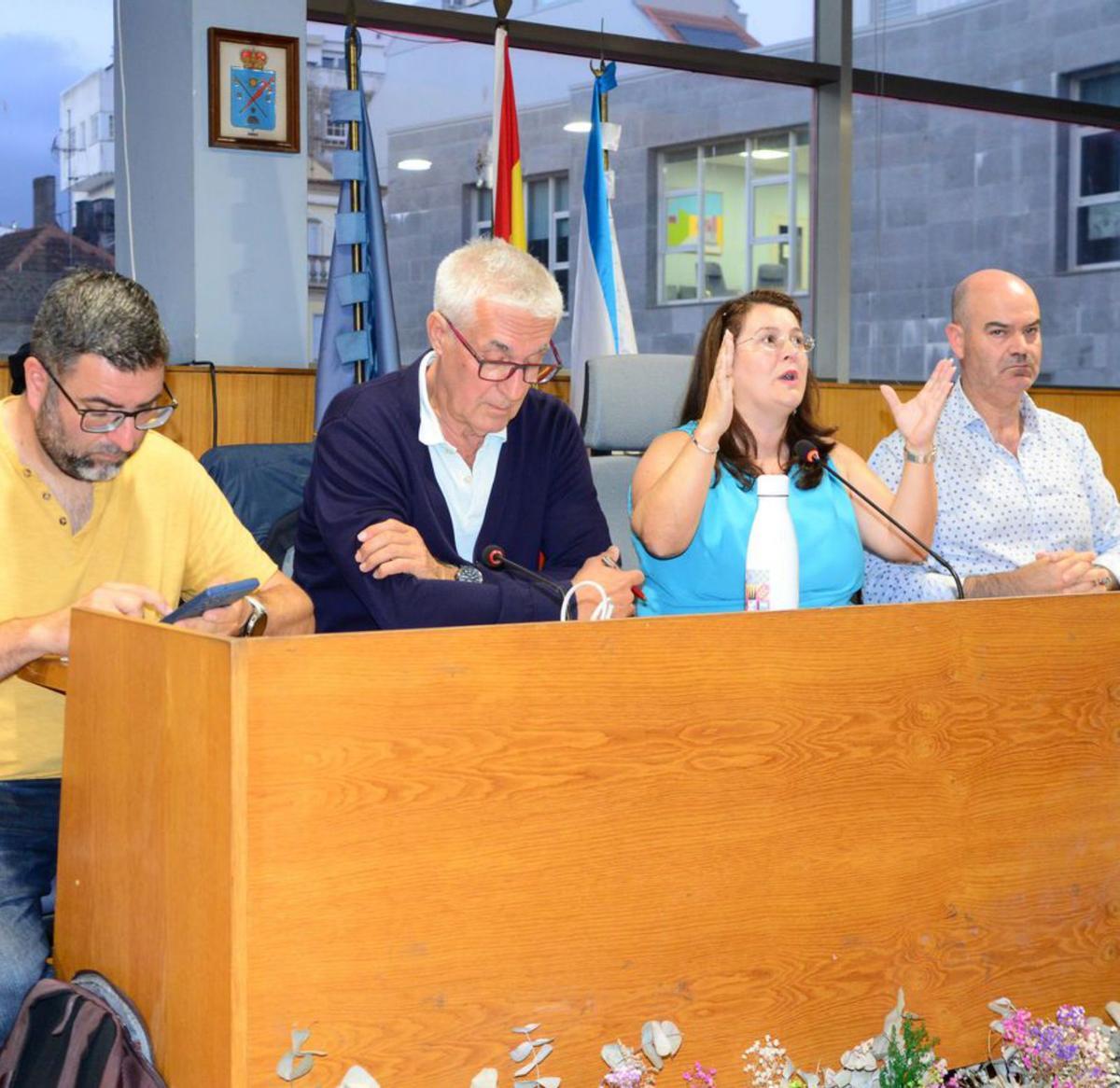 Gobierno de la Mancomunidad y el interventor. | G.Núñez