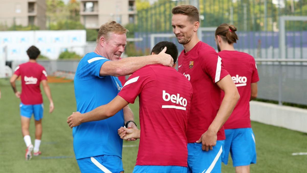 ¡La alegría de Koeman con el regreso de Pedri tras las vacaciones!