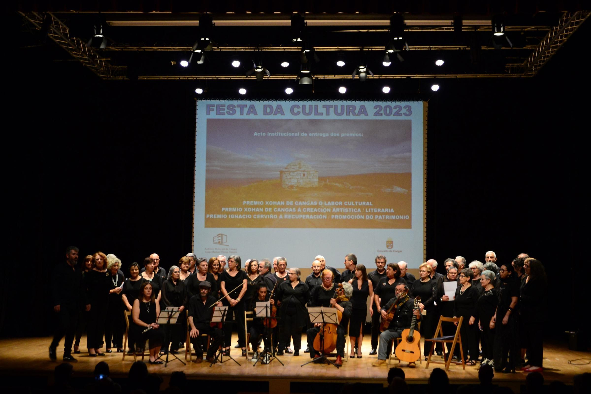 Cangas escribe otro capítulo de su cultura