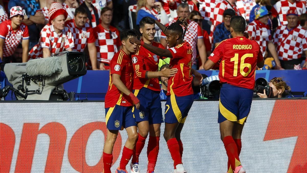 Los jugadores de la selección española celebrando un gol ante Croacia