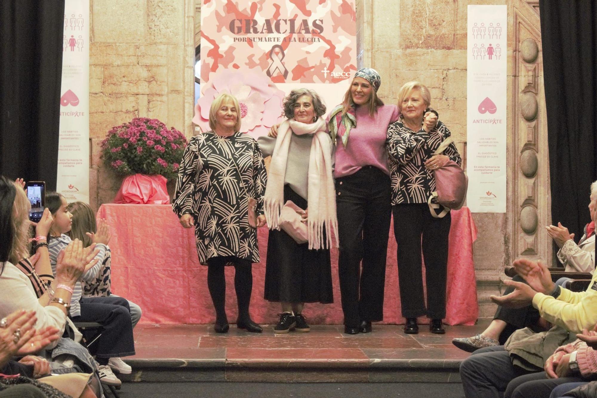 El desfile de moda solidario de Grado, en imágenes