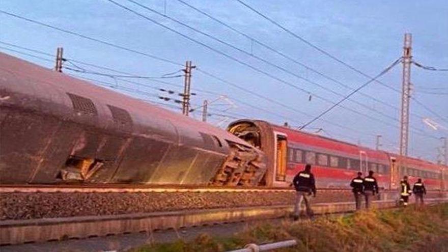 Dos muertos y 30 heridos al descarrilar en tren entre Bolonia y Milán