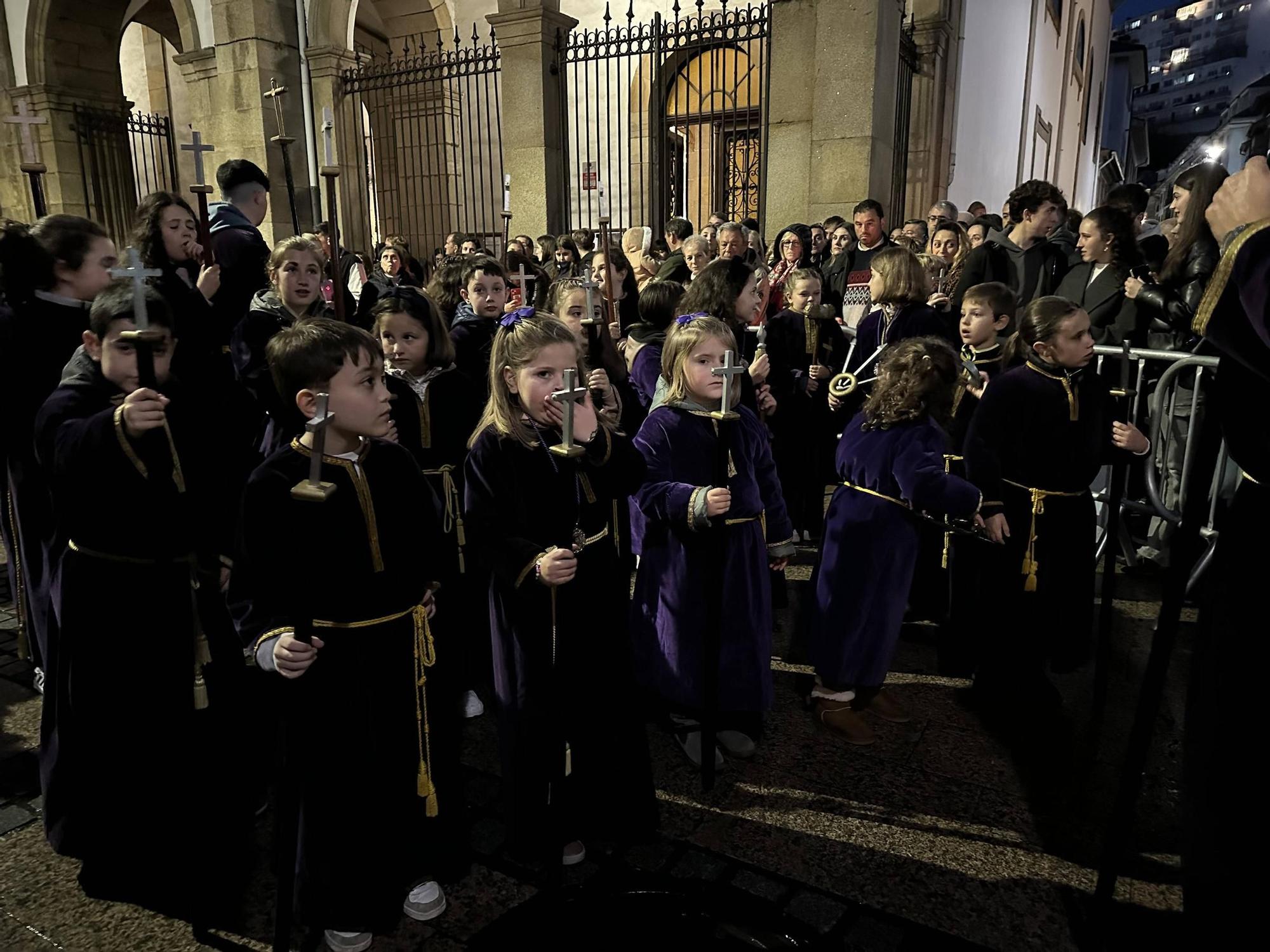 EN IMÁGENES | La envolvente procesión del Nazareno en Luarca