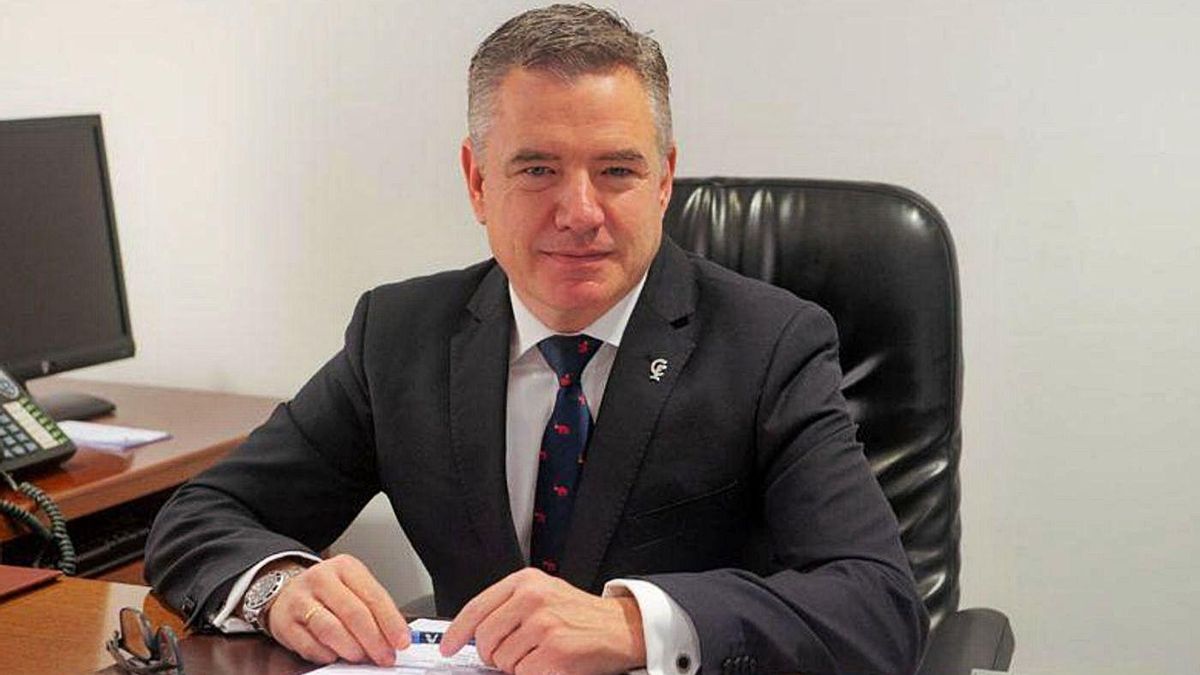 Rafael Casaño, presidente del Colegio Oficial de Farmacéuticos de Córdoba, en su despacho. Rafael Casaño, presidente del Colegio Oficial de Farmacéuticos de Córdoba, en su despacho.