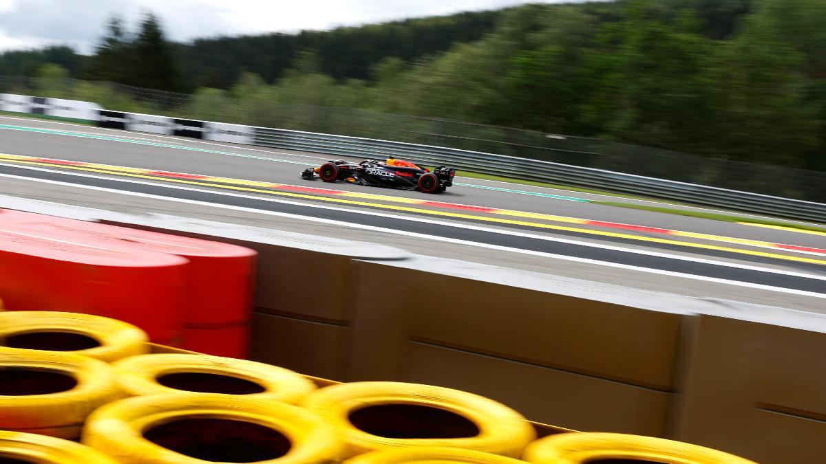 Max Verstappen  , en acción en el circuito belga de Spa