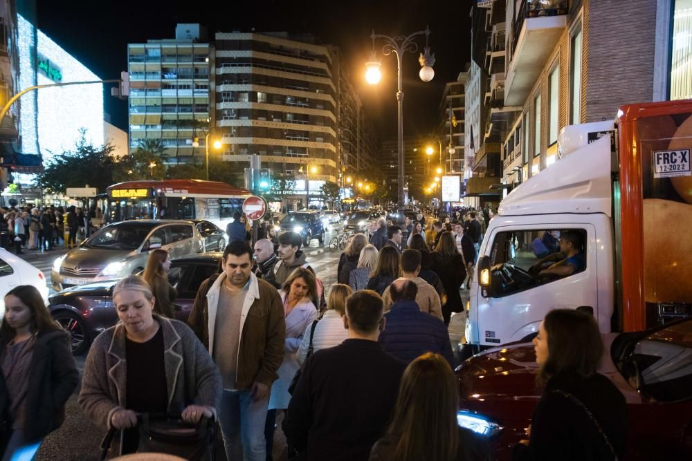 Atascos en València por el 'Black Friday'