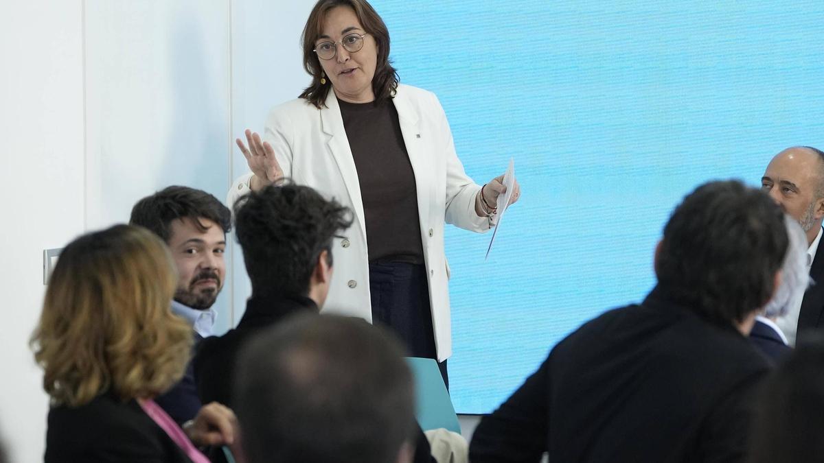 La consellera de Territori, Sílvia Paneque, clausura el encuentro del Observatorio Social de la Vivienda de El Periódico-Banco Santander.