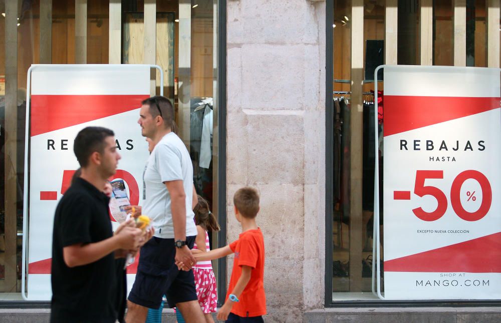 Domingo de rebajas en Málaga