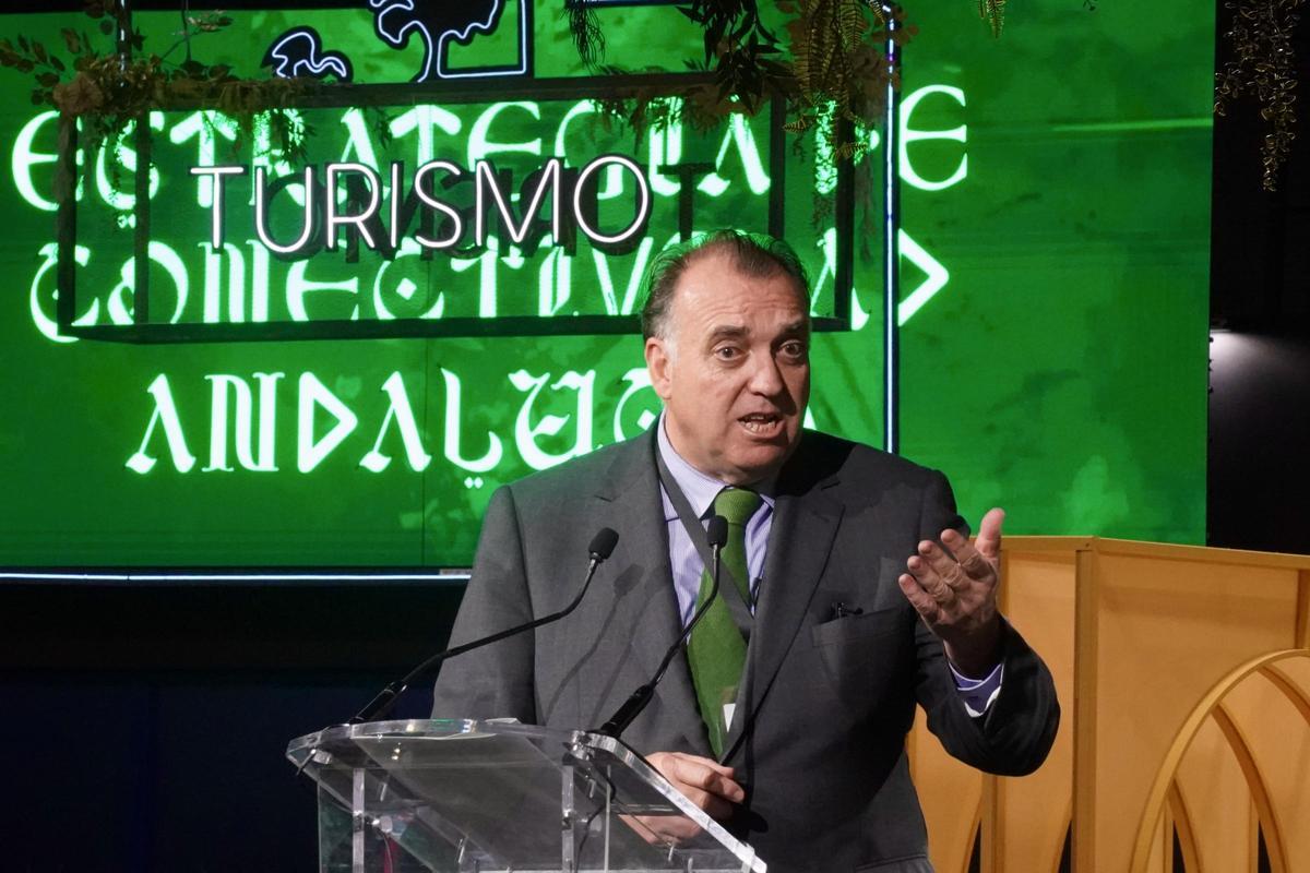 Arturo Bernal, consejero de Turismo, durante su intervención