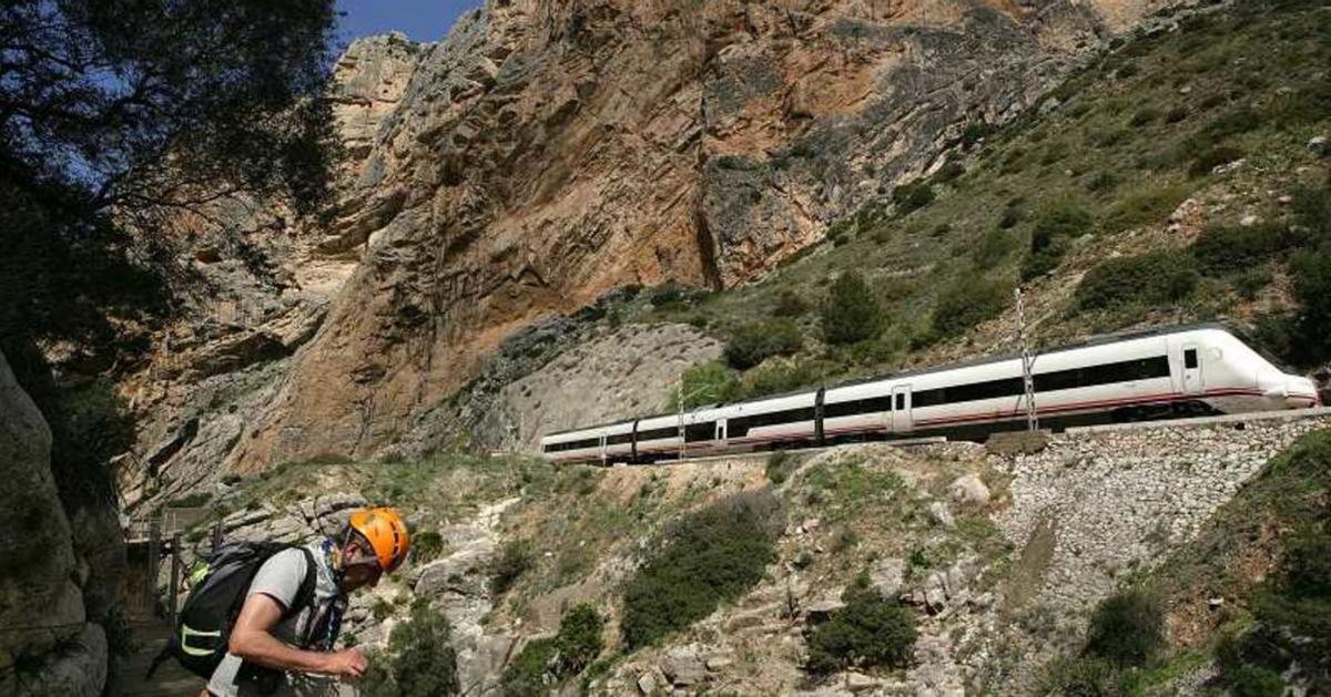 El Caminito del Rey ya dispone de conexión de Cercanías con Málaga capital o Álora. | CAMINITO DEL REY
