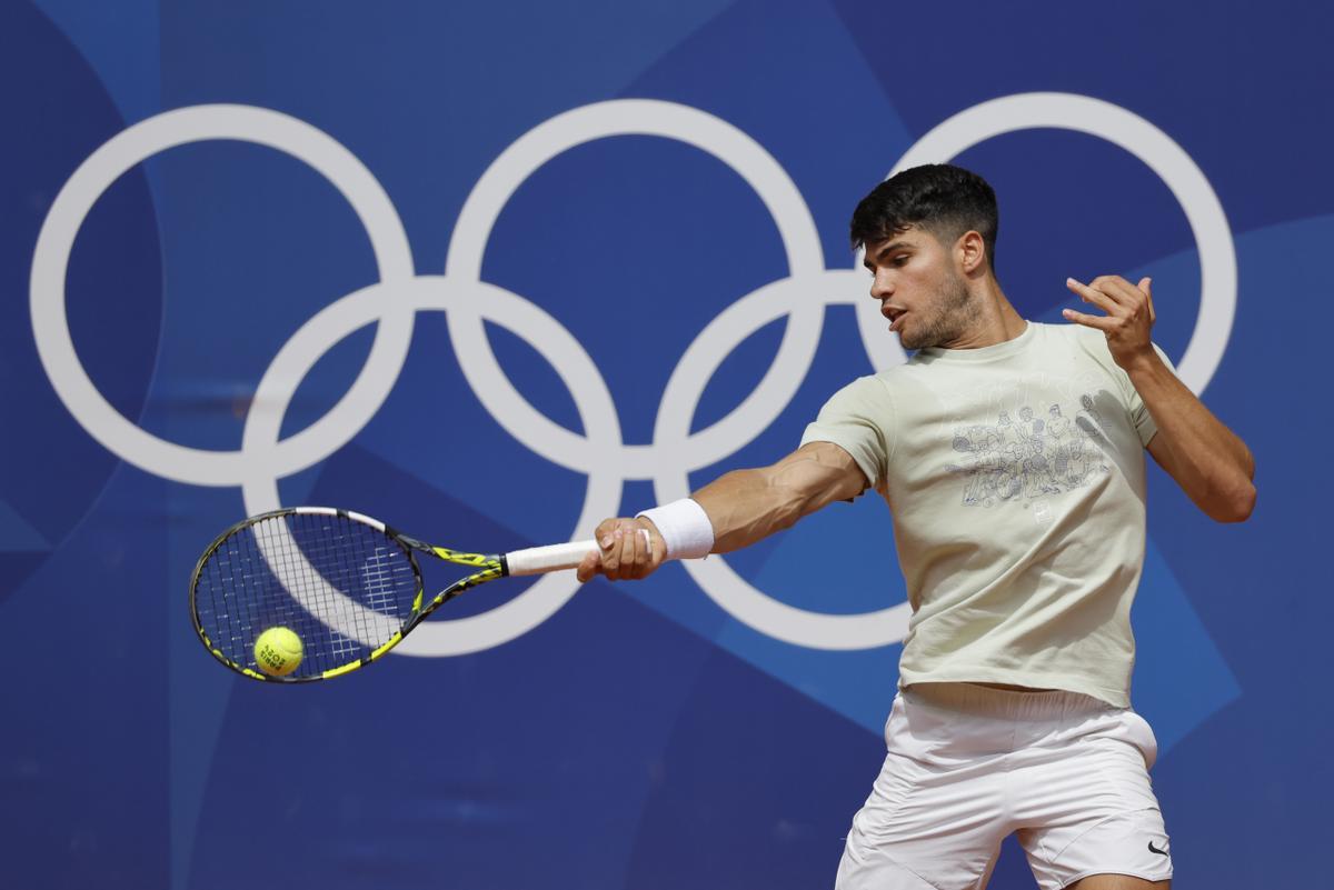 Alcaraz en individual y Alcaraz-Nadal en dobles debutan el sábado