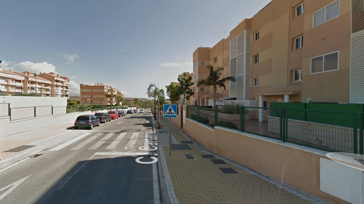 La reyerta se produjo en la calle Cártama, de Estepona.