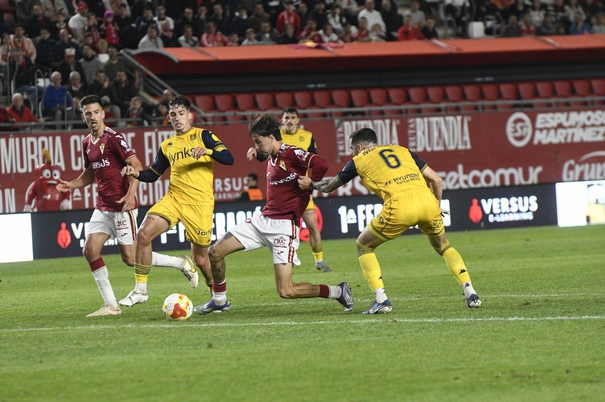 Revive la victoria del Real Murcia frente al Alcorcón, en imágenes