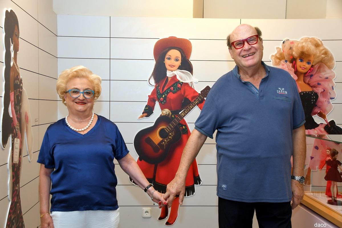Mercè Llobet i Joan Tomàs a l’expo "Glamurosa Barbie"