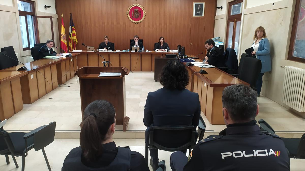 El sospechoso, durante el juicio celebrado este viernes en la Audiencia Provincial de Palma.