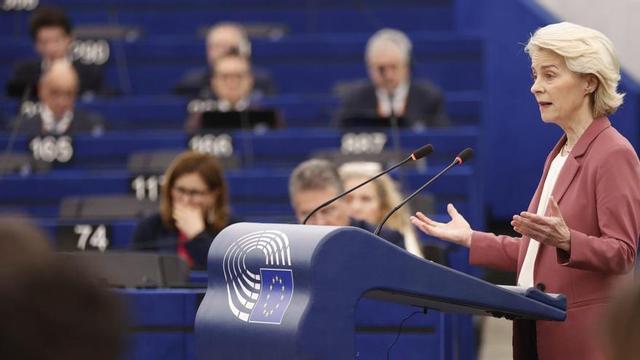La presidenta de la Comissió Europea, Ursula von der Leyen, ahir en el ple del Parlament Europeu. | MATHIEU CUGNOT / EUROPA PRESS