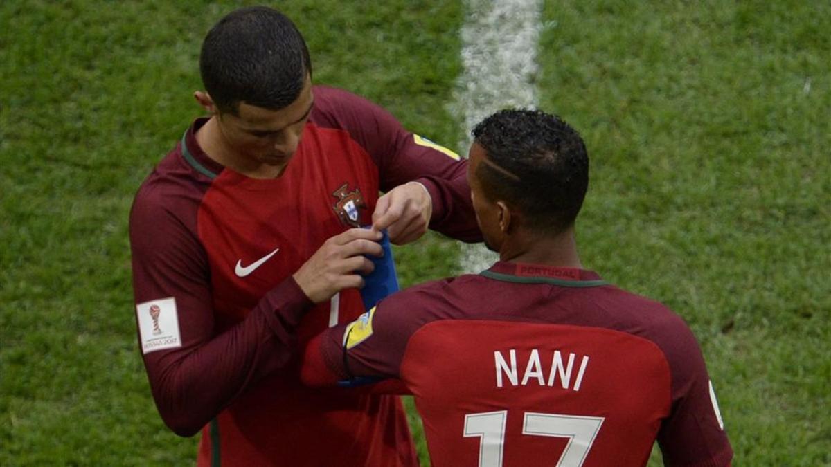 Cristiano cedió el brazalete de capitán a Nani mediado el segundo tiempo