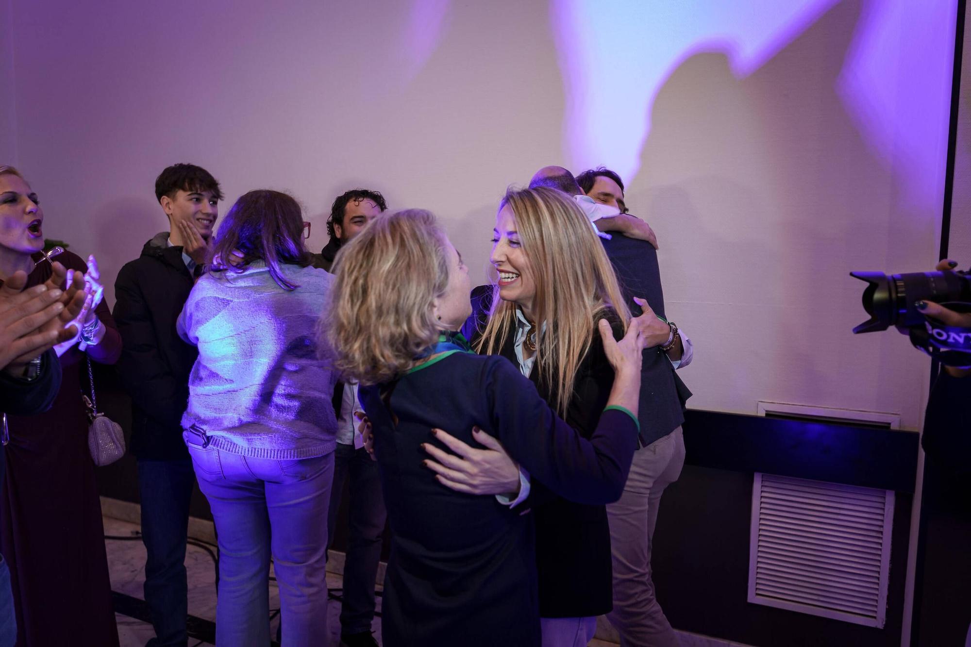 FOTOGALERÍA | María Guardiola gana las elecciones