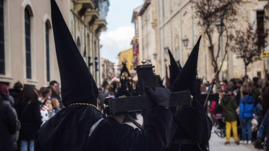 La Junta ha repartido las ayudas para la difusión de la Semana Santa.