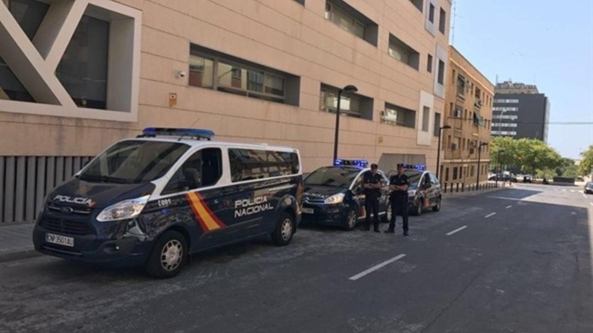 Policías en la calle