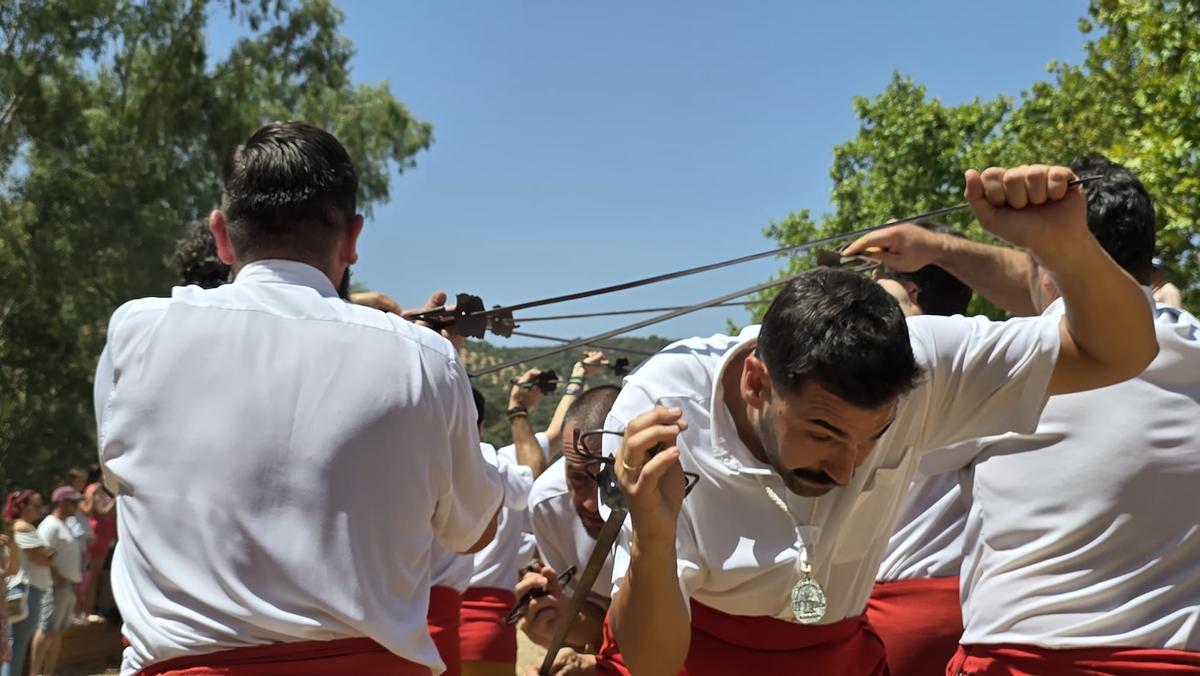 Obejo burla a la muerte con la "degollá"