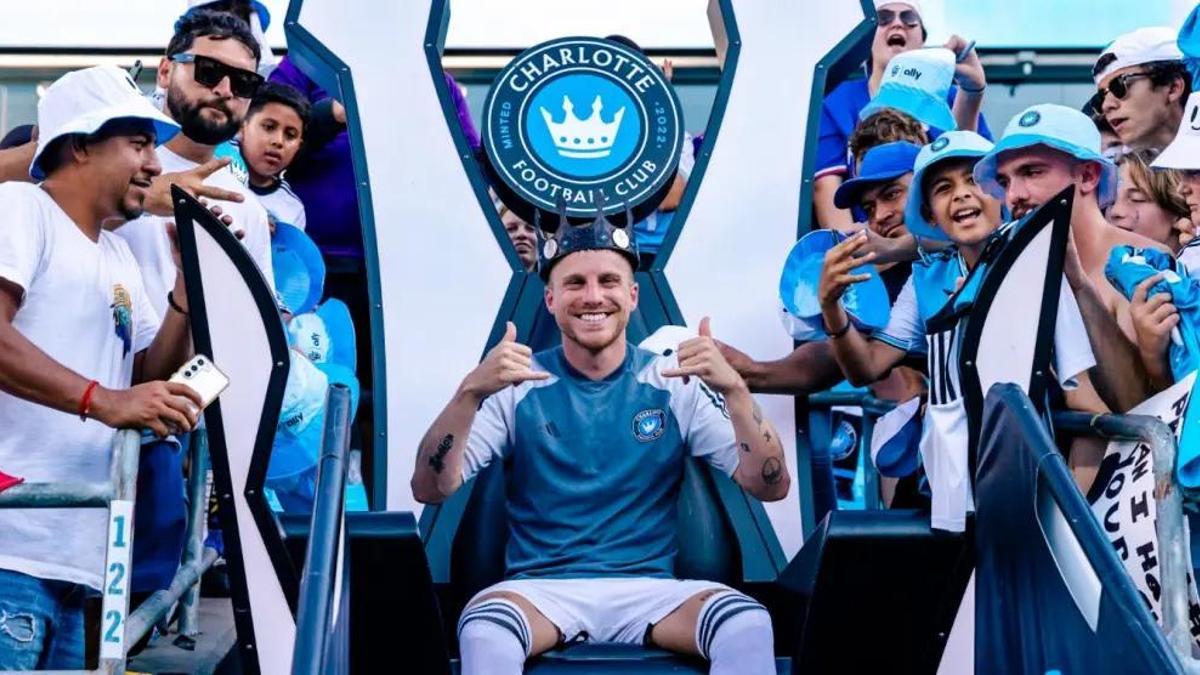 Pep Biel, tras ser designado MVP en un partido del Charlotte.