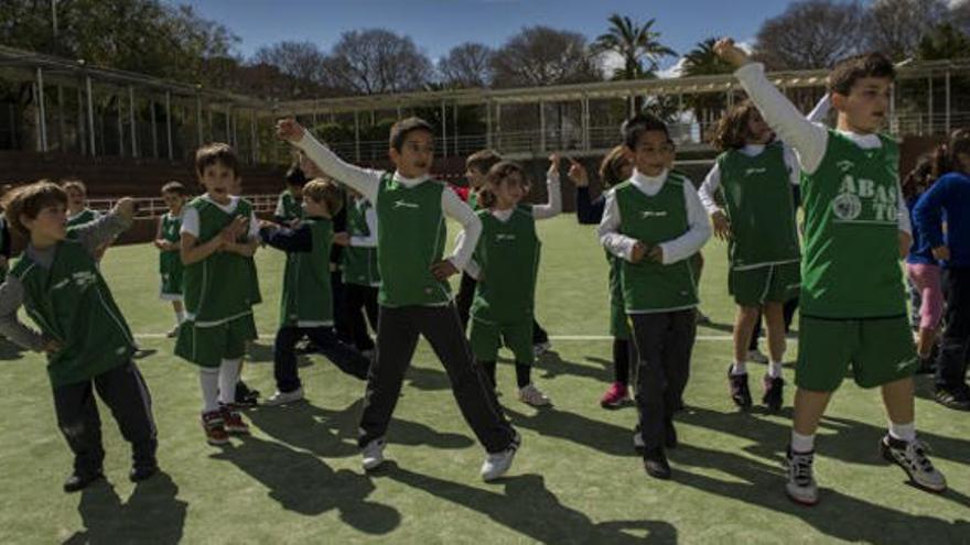 El rugby protagoniza la II Mini Olimpiada del curso 2016/17