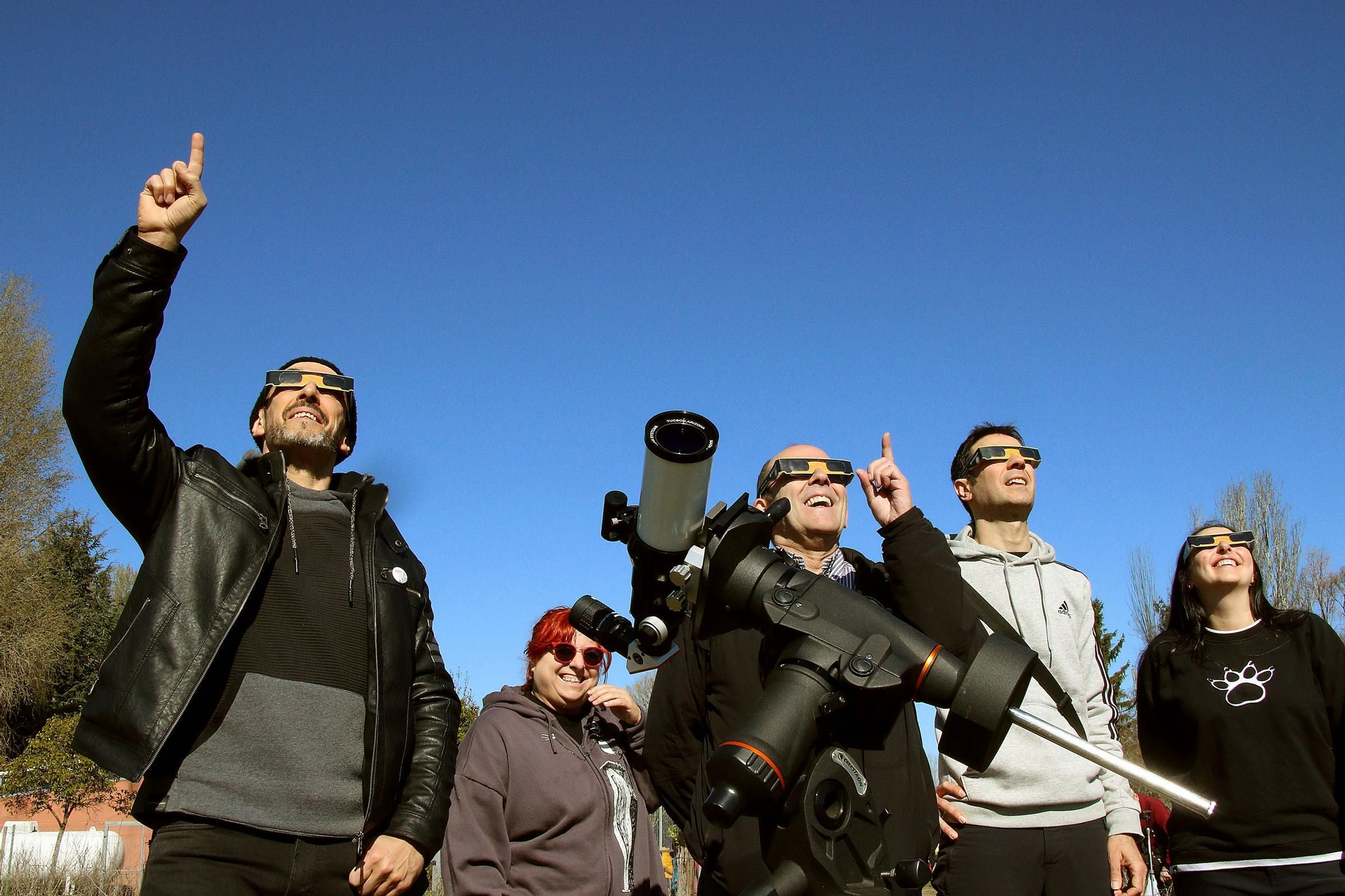 Eclipse parcial de Sol, visto desde León