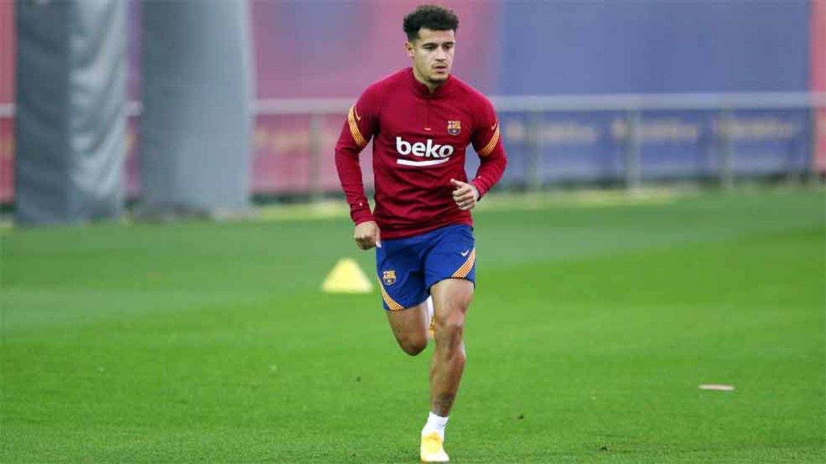 Coutinho, durante el entrenamiento de este lunes en la Ciutat Esportiva