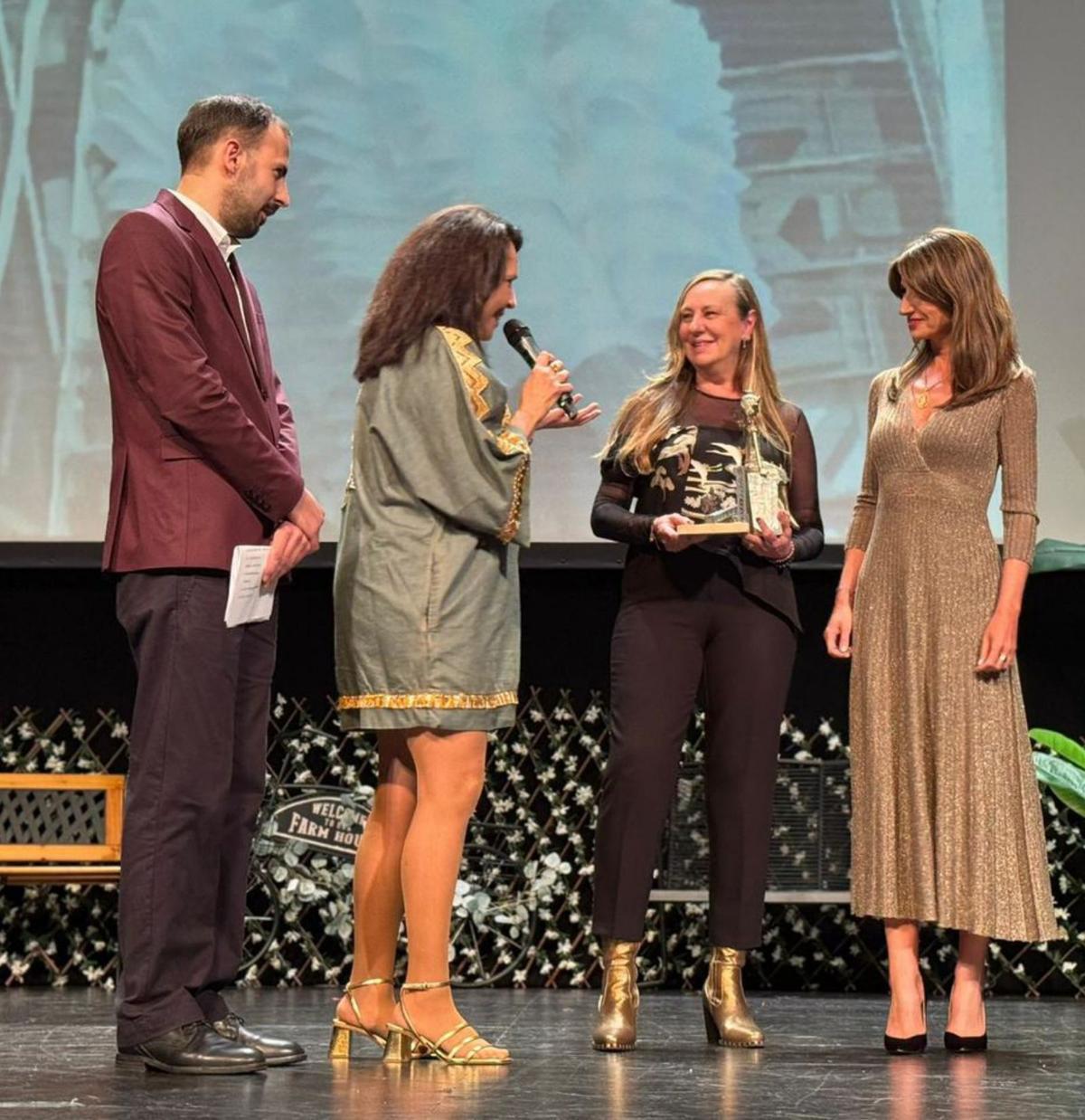Óscar Gijón, Lourdes Iglesias, Lucila Gulías y Leticia González. | FERNANDO RODRÍGUEZ