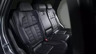 Esto que llevan los coches españoles en su interior tiene los días contados