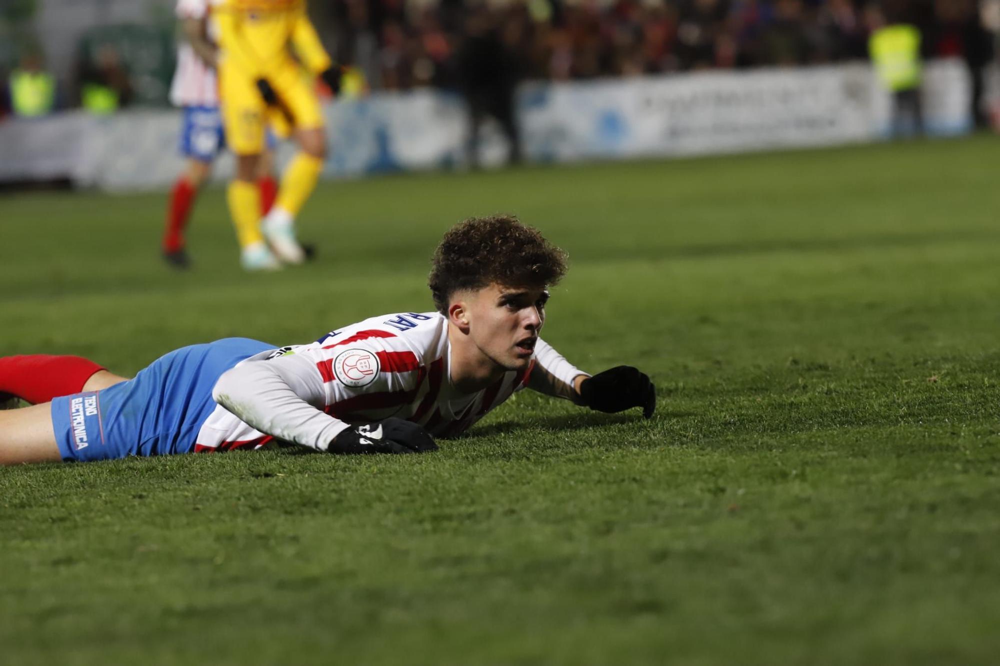 En imágenes | La UD Barbastro roza la épica y cae derrotado contra el FC Barcelona (2-3)