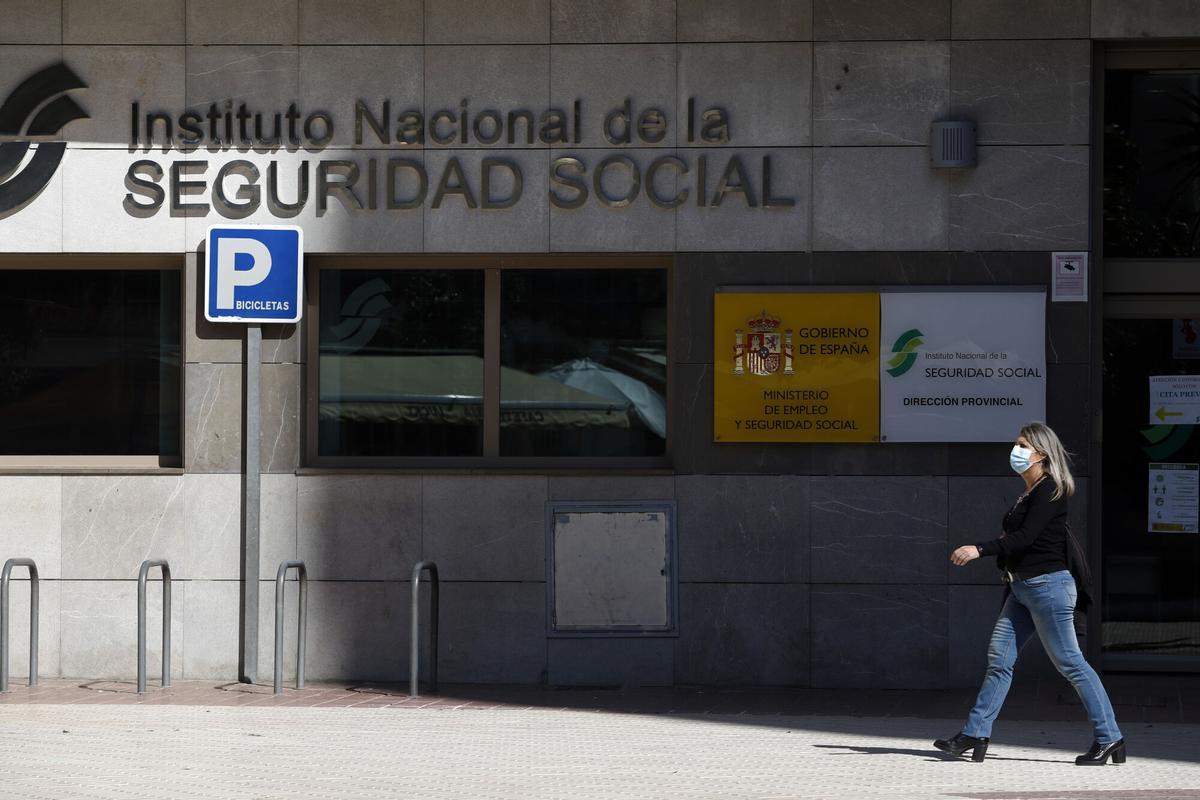 Oficina de la Seguridad Social en calle Hilera