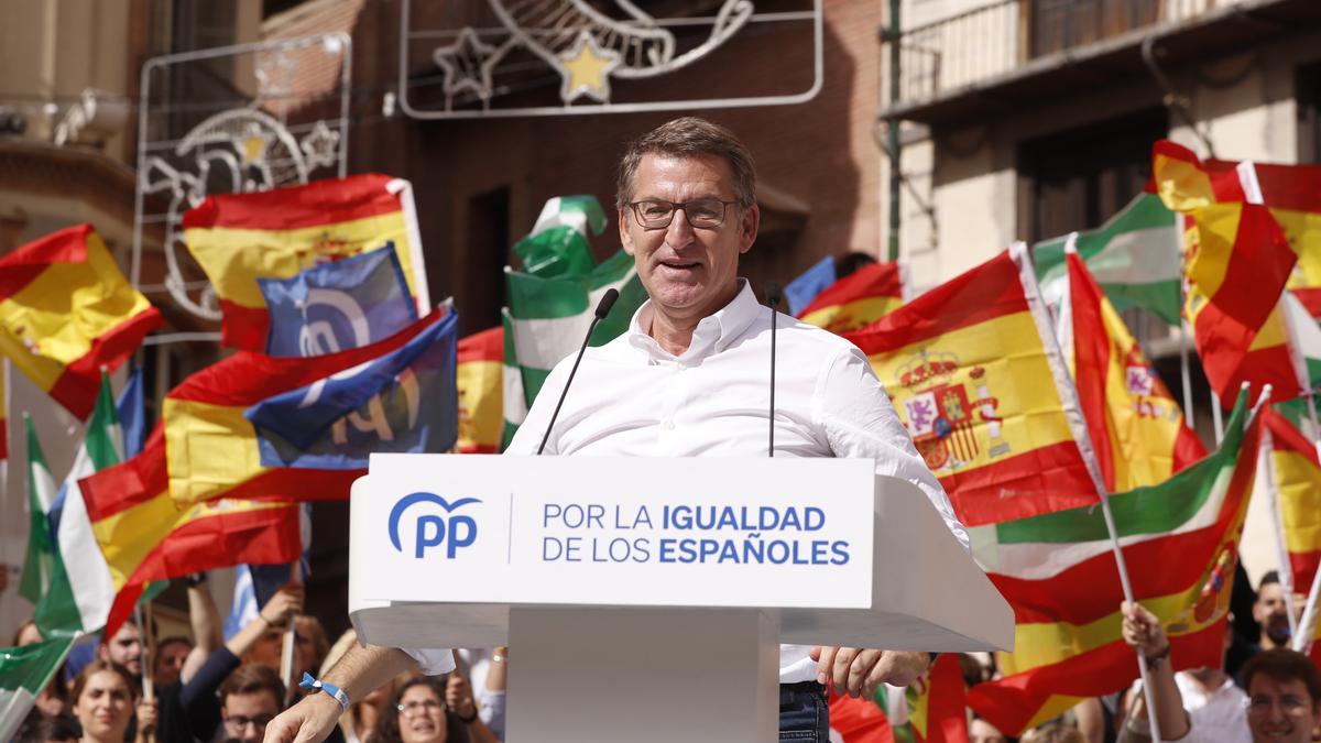 Feijóo acusa a Sánchez de mentir con la amnistía "que se hace contra España"