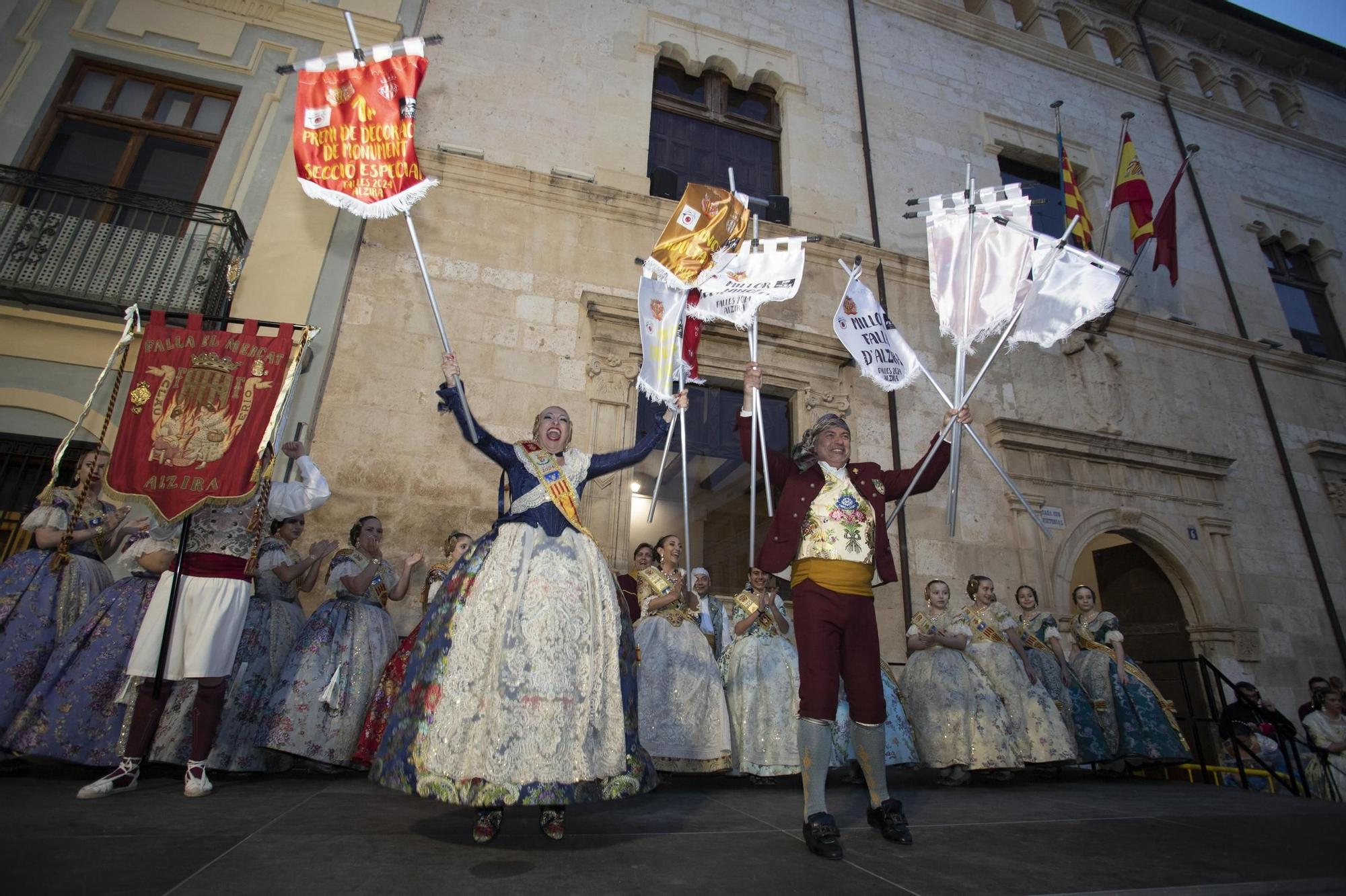 Las mejores imágenes de la entrega de premios de las fallas de Alzira