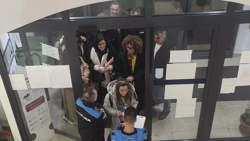 El abandono de la asamblea pone en riesgo la capacidad del PP para impugnar la tasa