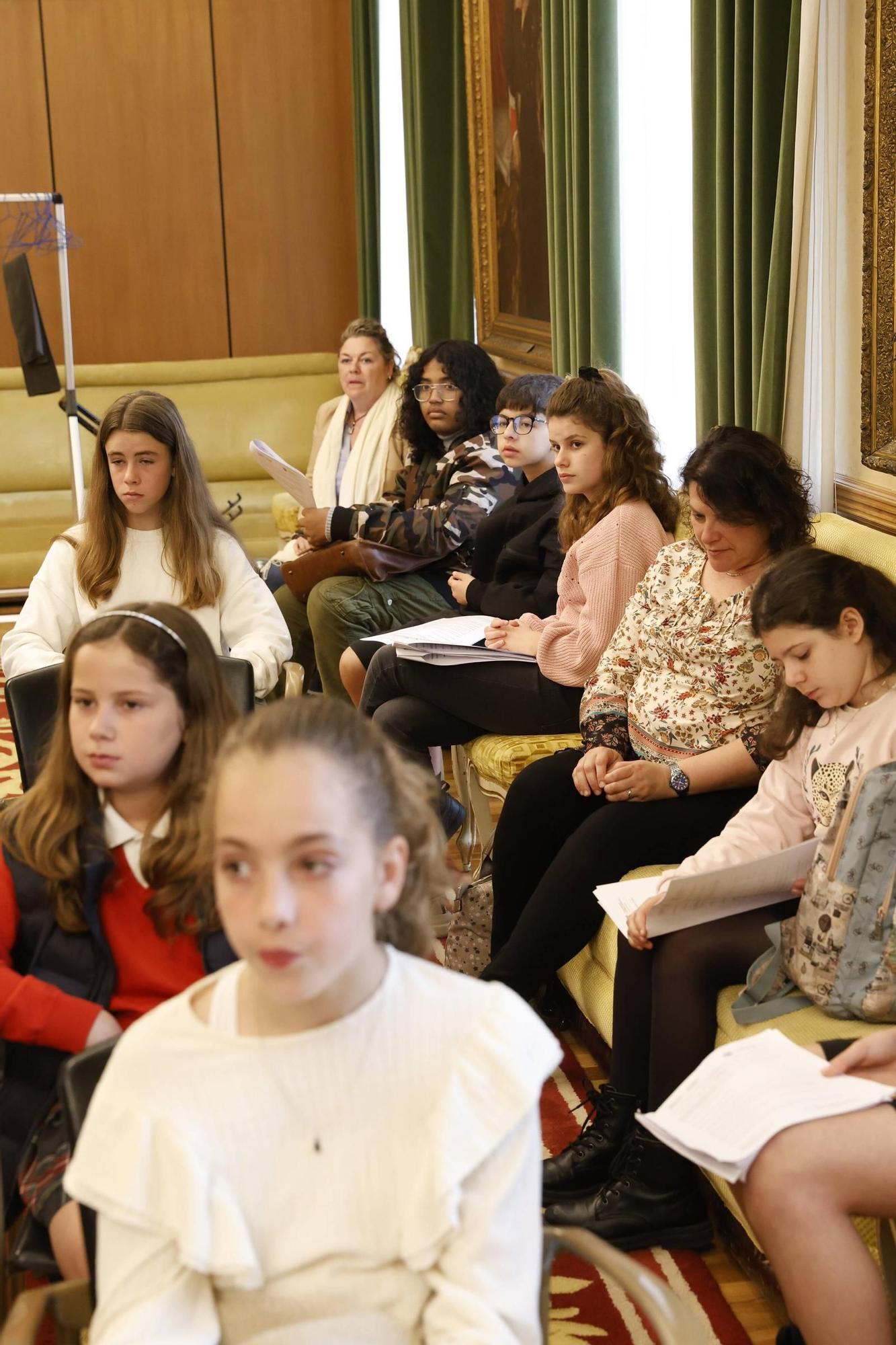El Pleno del Consejo Municipal de Infancia y Adolescencia de Gijón, en imágenes