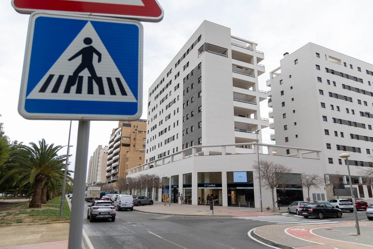 Imagen del residencial Les Naus, en La Condomina, donde tienen pisos y funcionarios del Ayuntamiento de Alicante